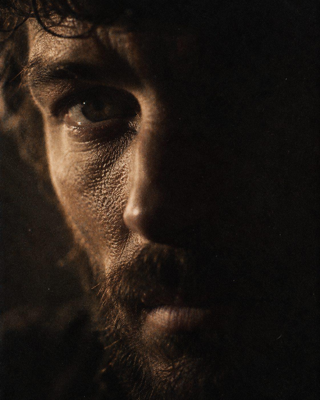 Grain Test — Pushing texture, halation and lens character until it breaks.